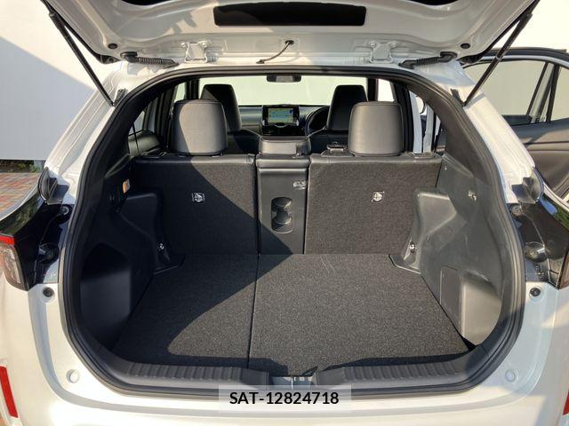 Toyota YARIS CROSS 2025-09 8884683-11