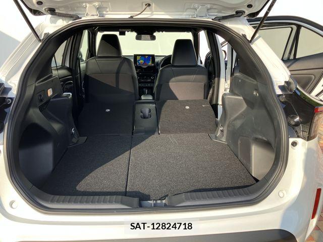 Toyota YARIS CROSS 2025-09 8884683-12