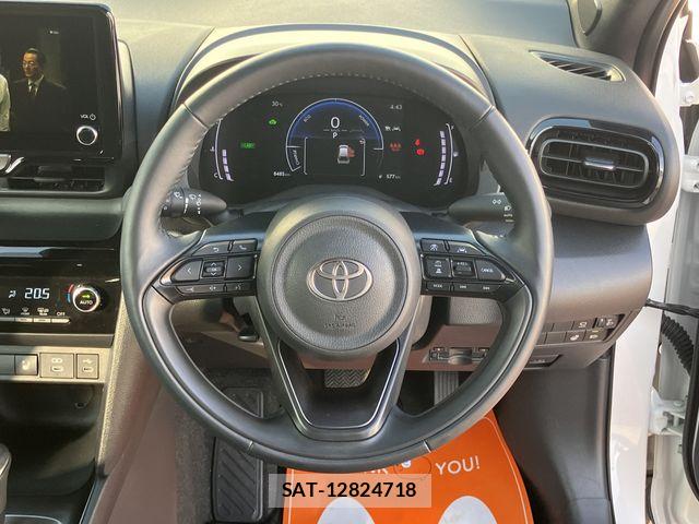 Toyota YARIS CROSS 2025-09 8884683-22