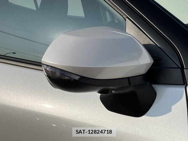Toyota YARIS CROSS 2025-09 8884683-29