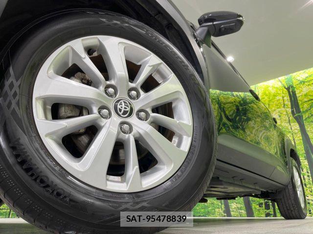 Toyota YARIS CROSS 2020-11 8884694-12