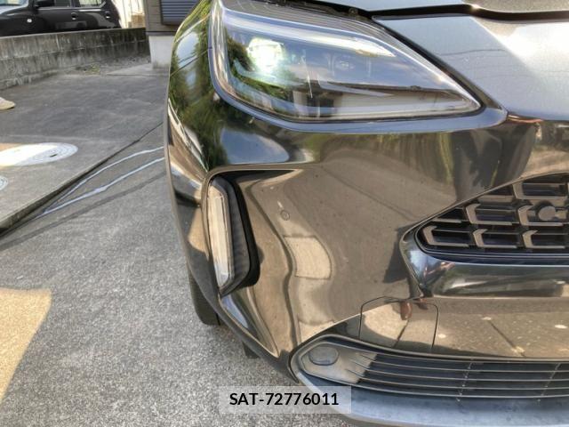 Toyota YARIS CROSS 2022-04 8884698-11