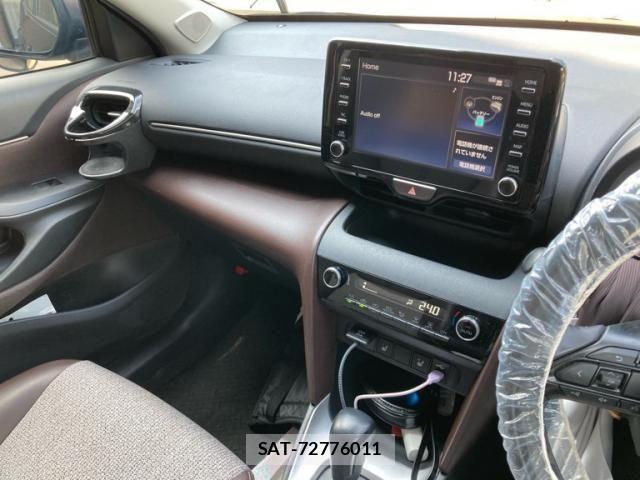 Toyota YARIS CROSS 2022-04 8884698-18