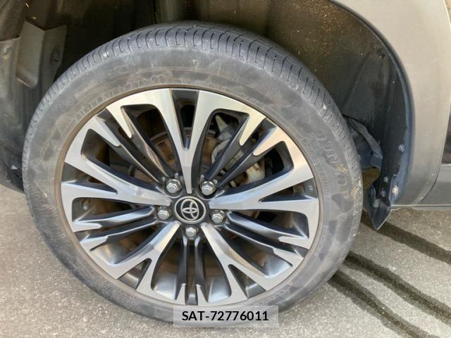 Toyota YARIS CROSS 2022-04 8884698-5