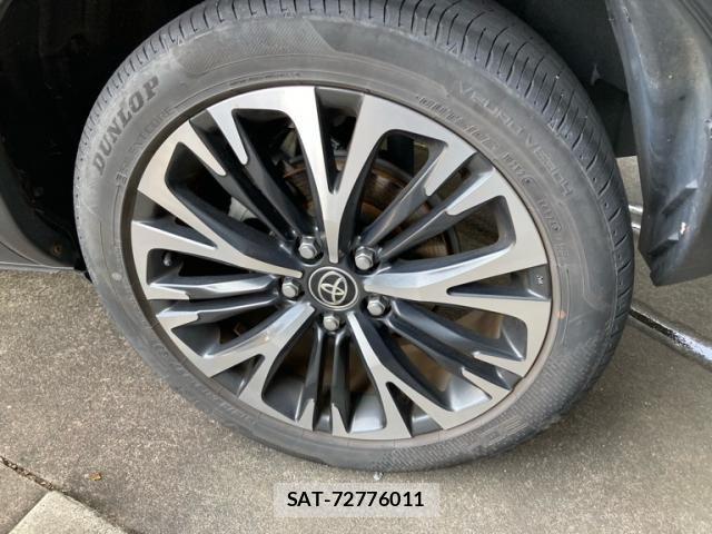 Toyota YARIS CROSS 2022-04 8884698-6
