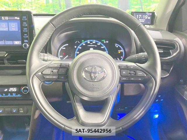 Toyota YARIS CROSS 2021-02 8884696-10