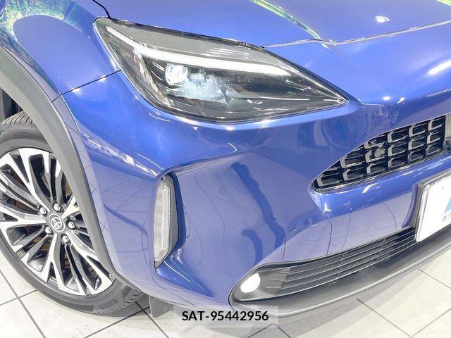 Toyota YARIS CROSS 2021-02 8884696-11