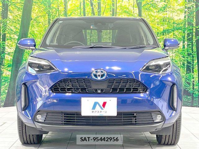Toyota YARIS CROSS 2021-02 8884696-13
