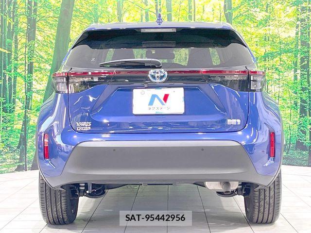 Toyota YARIS CROSS 2021-02 8884696-14