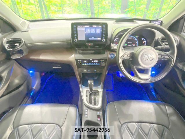 Toyota YARIS CROSS 2021-02 8884696-1