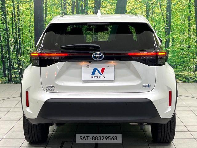 Toyota YARIS CROSS 2021-03 8884695-14
