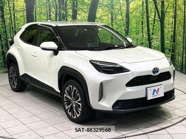 Toyota YARIS CROSS 2021-03 8884695-15