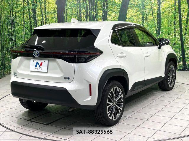 Toyota YARIS CROSS 2021-03 8884695-16