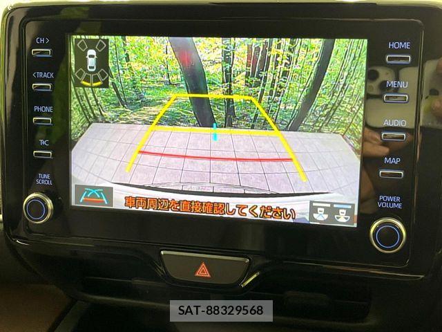Toyota YARIS CROSS 2021-03 8884695-3