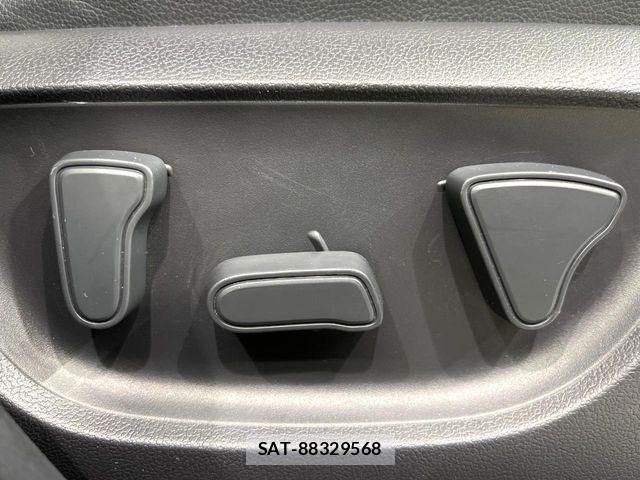 Toyota YARIS CROSS 2021-03 8884695-4