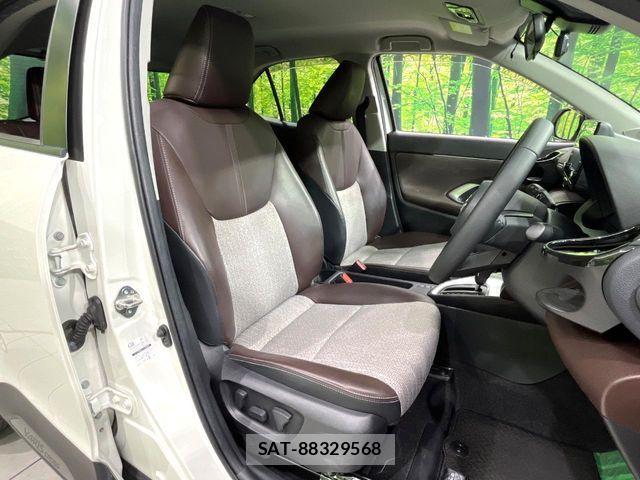 Toyota YARIS CROSS 2021-03 8884695-7