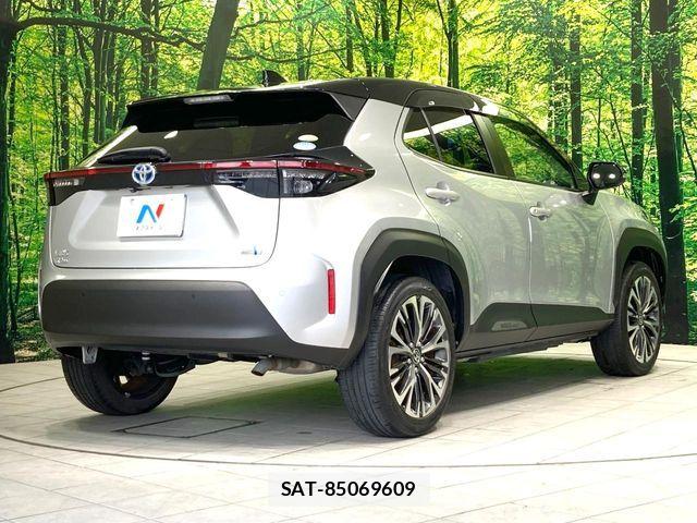 Toyota YARIS CROSS 2020-12 8884697-16