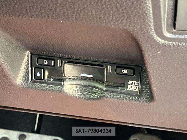 Toyota YARIS CROSS 2025-09 8884684-17
