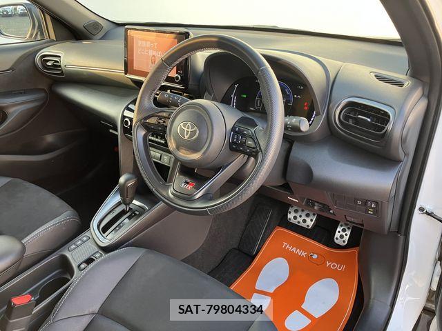 Toyota YARIS CROSS 2025-09 8884684-1