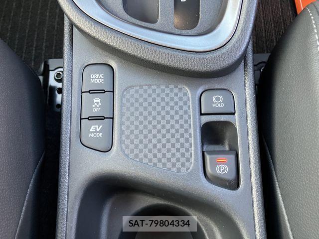 Toyota YARIS CROSS 2025-09 8884684-25