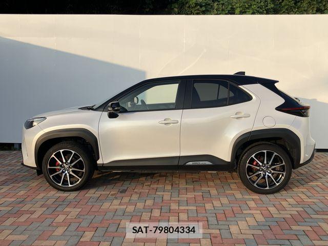Toyota YARIS CROSS 2025-09 8884684-6