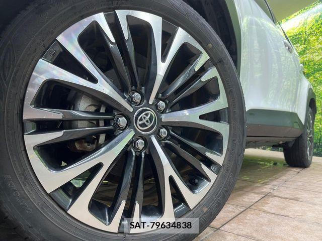 Toyota YARIS CROSS 2023-09 8884685-12