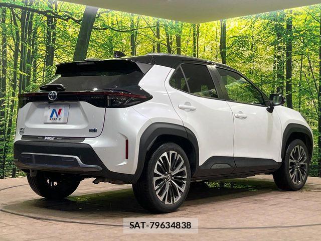 Toyota YARIS CROSS 2023-09 8884685-16