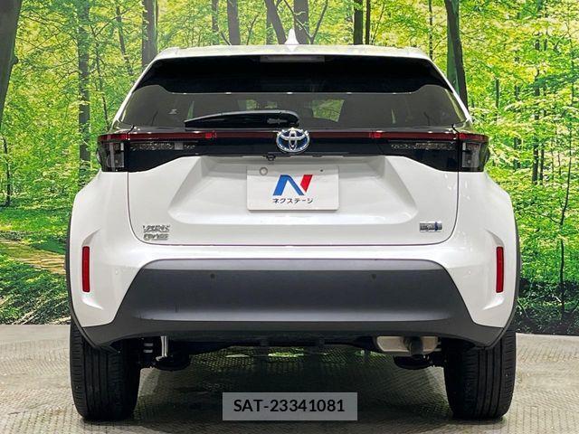 Toyota YARIS CROSS 2022-11 8884686-15