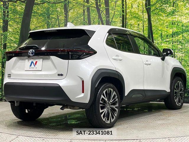 Toyota YARIS CROSS 2022-11 8884686-17