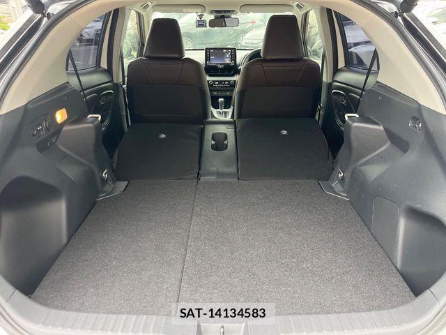 Toyota YARIS CROSS 2021-03 8884691-13