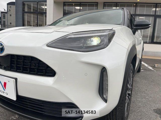 Toyota YARIS CROSS 2021-03 8884691-15