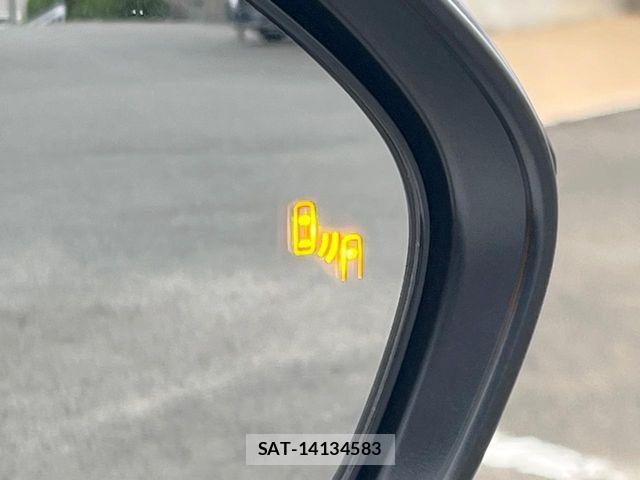 Toyota YARIS CROSS 2021-03 8884691-6