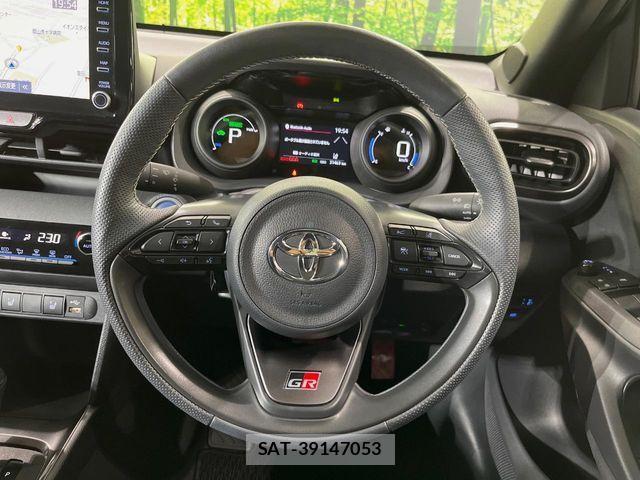Toyota YARIS CROSS 2023-05 8884688-10