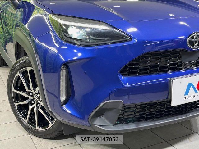 Toyota YARIS CROSS 2023-05 8884688-11