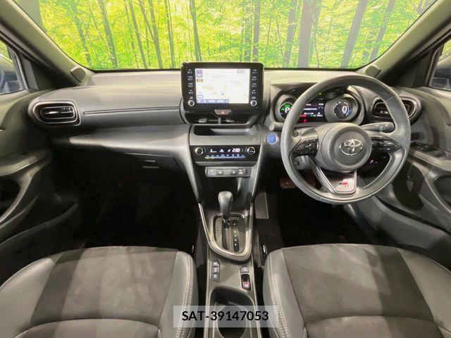 Toyota YARIS CROSS 2023-05 8884688-1