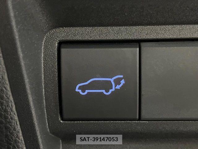 Toyota YARIS CROSS 2023-05 8884688-3