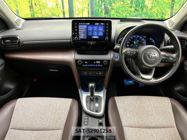 Toyota YARIS CROSS 2021-10 8884690-1