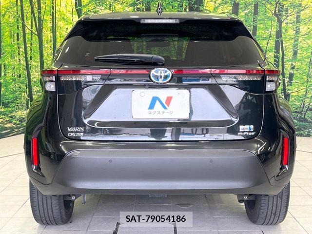 Toyota YARIS CROSS 2022-01 8884689-14