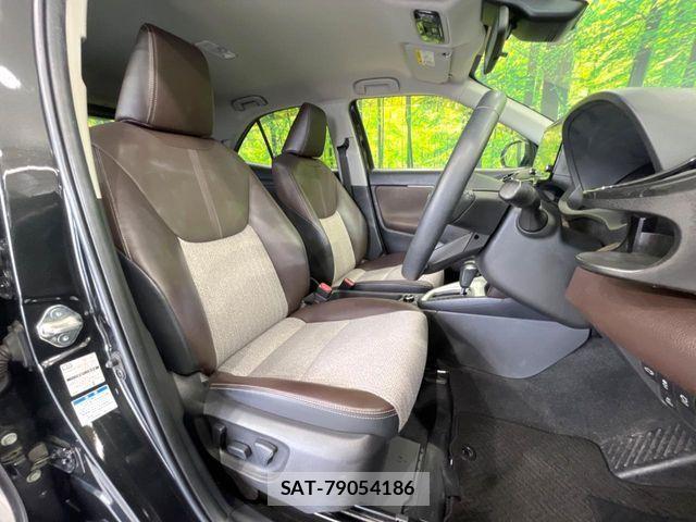 Toyota YARIS CROSS 2022-01 8884689-7