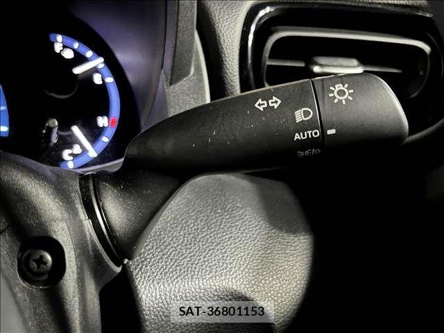 Toyota YARIS CROSS 2023-09 8884687-14
