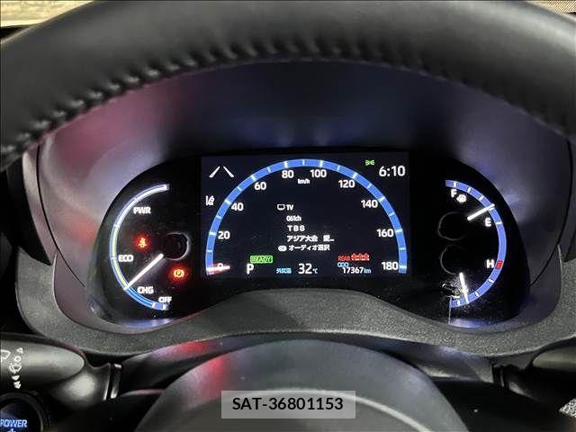 Toyota YARIS CROSS 2023-09 8884687-15