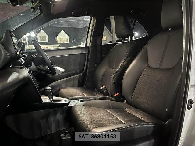 Toyota YARIS CROSS 2023-09 8884687-23