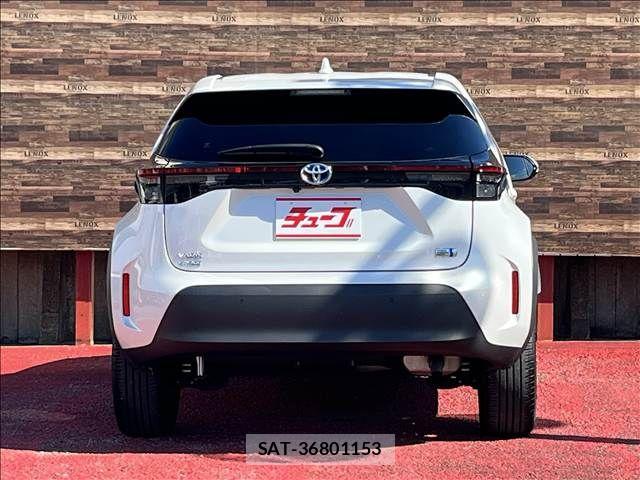Toyota YARIS CROSS 2023-09 8884687-5