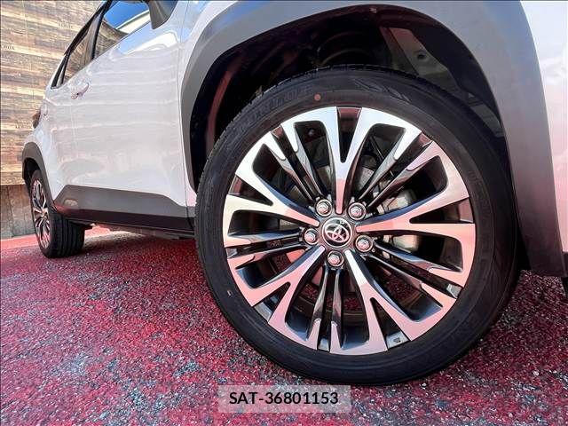 Toyota YARIS CROSS 2023-09 8884687-8