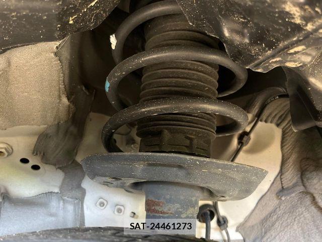 Toyota YARIS CROSS 2021-12 8884693-19