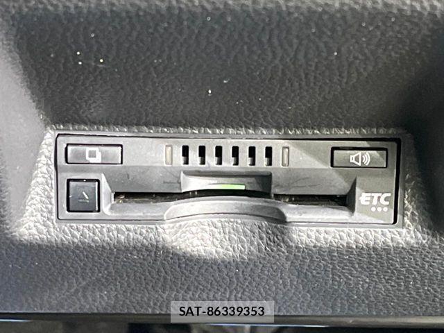 Toyota YARIS CROSS 2024-01 8884692-6