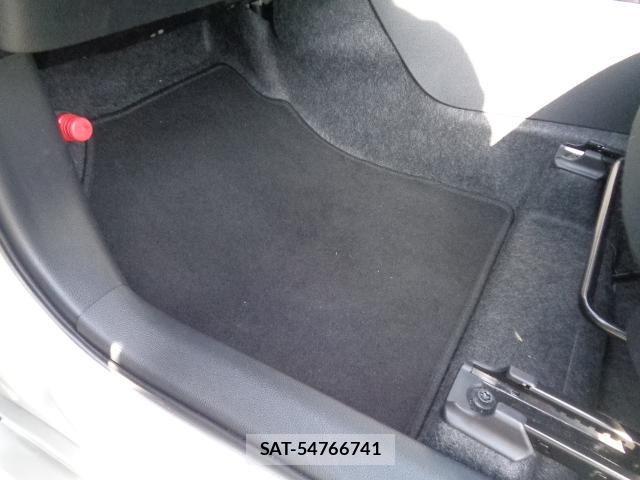 Toyota YARIS 2021-12 631649-16