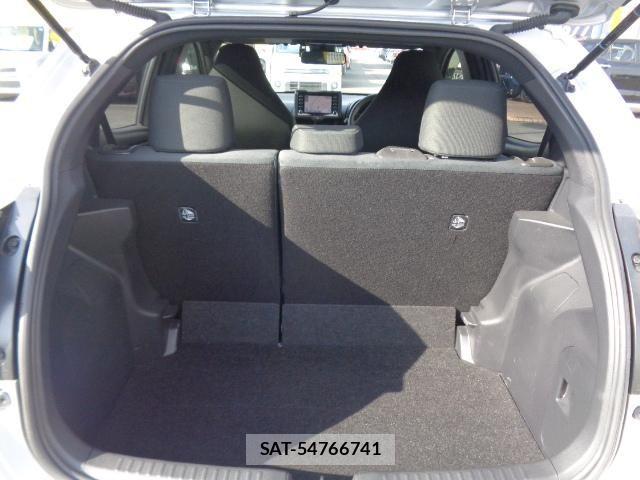 Toyota YARIS 2021-12 631649-19