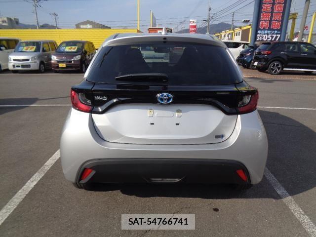 Toyota YARIS 2021-12 631649-5