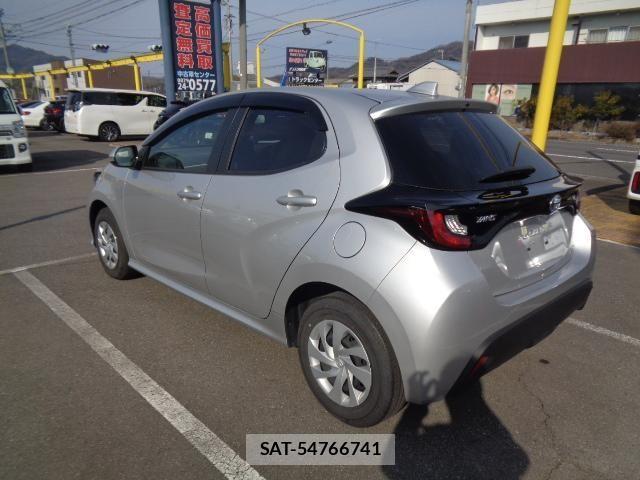 Toyota YARIS 2021-12 631649-6